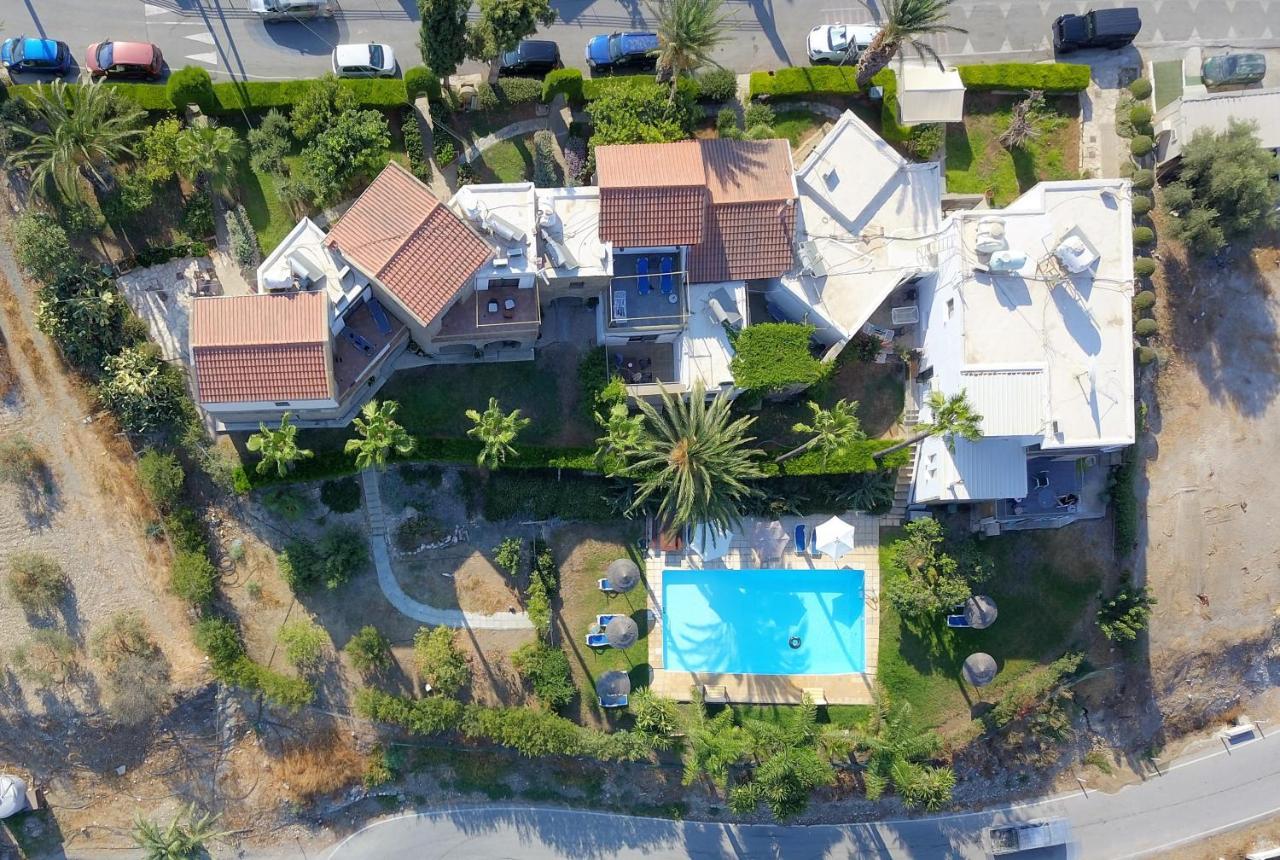 George Houses Пендакомо Экстерьер фото