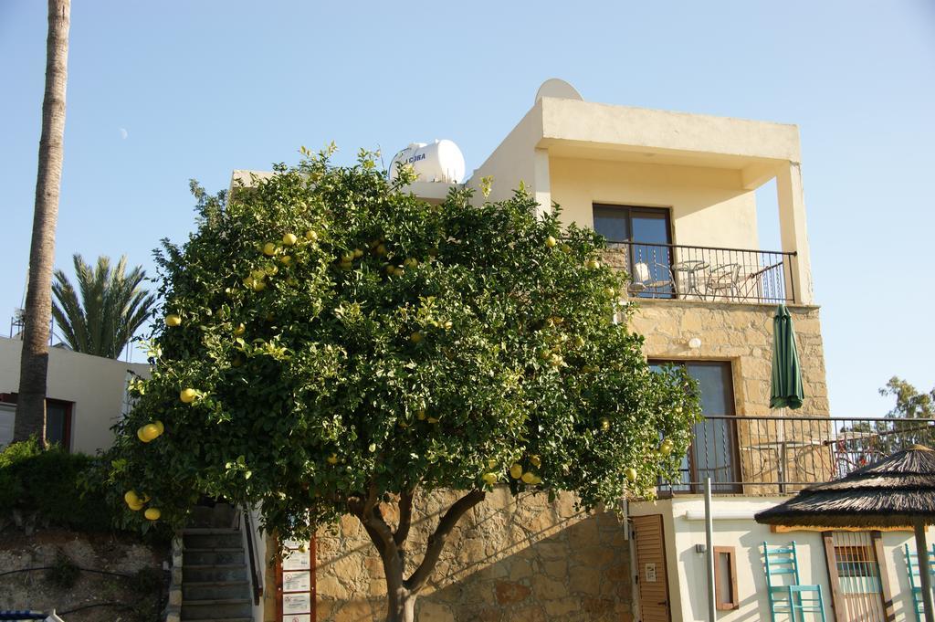 George Houses Пендакомо Номер фото