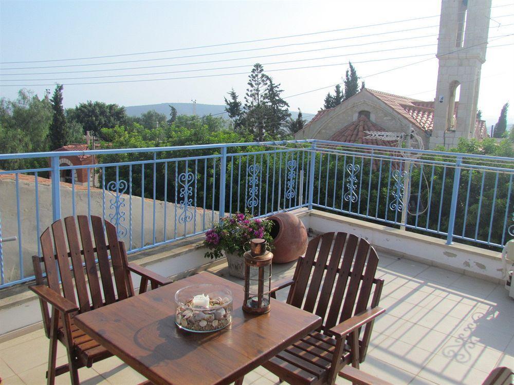 George Houses Пендакомо Экстерьер фото