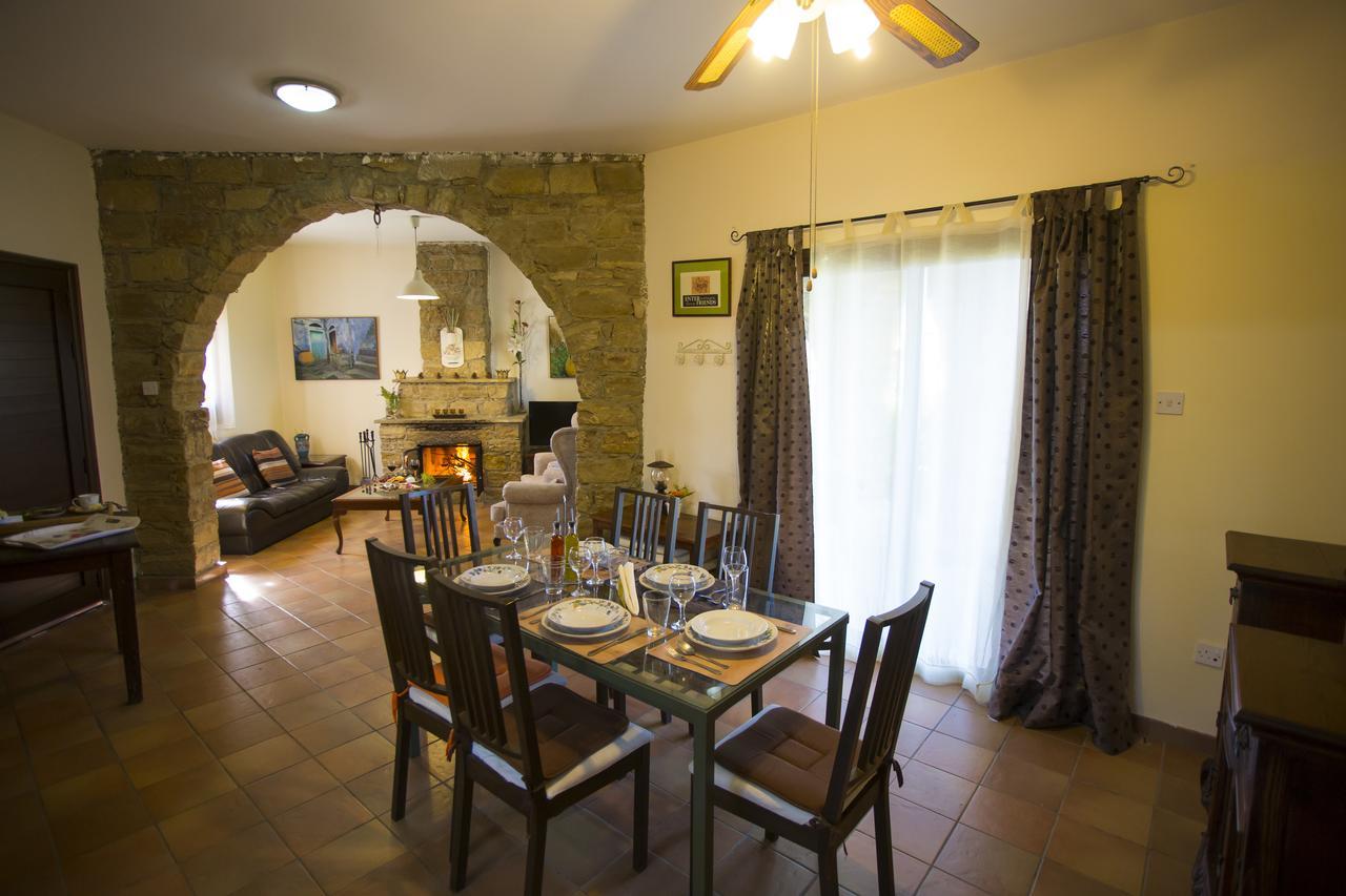 George Houses Пендакомо Номер фото